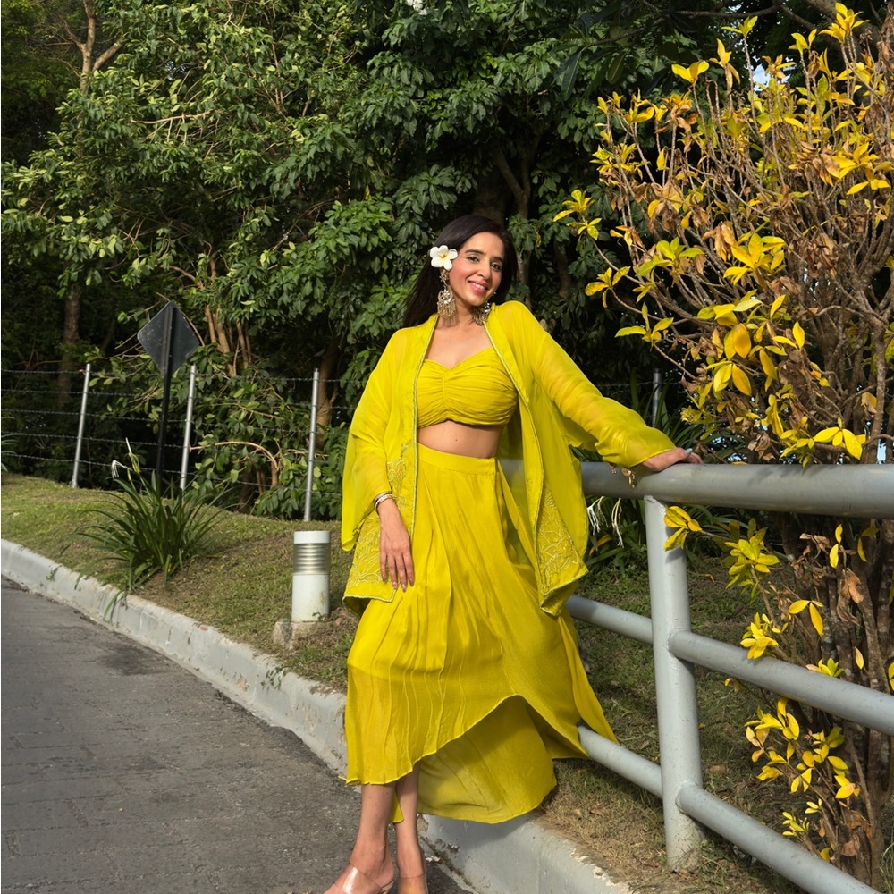 Elegant Yellow Women's 3 piece set